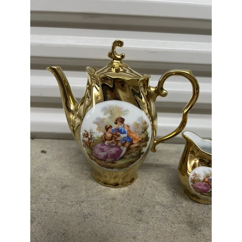 VINTAGE BAVARIA GERMANY GOLD FRAGONARD DEMITASSE COFFEE/TEA SET 9 PIECES
